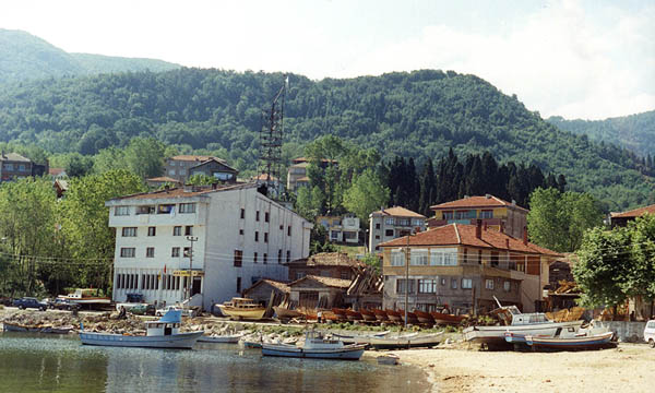 Kurucasile Town [ 13-7-2001 ]
