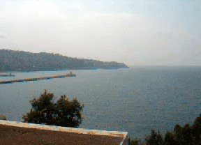 View to Zonguldak port and the west from Fener ward (2 August 2005)